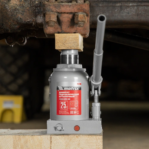 Домкрат гидравлический бутылочный, 25 т, высота подъема 230-360 мм Matrix по ценам производителя в Санкт-Петербурге с доставкой по всей России