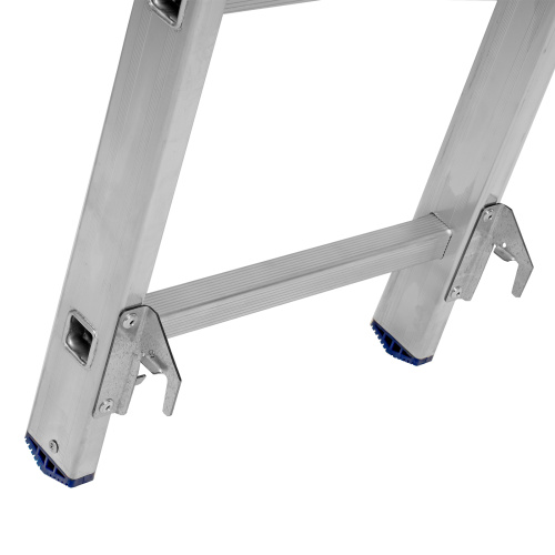 Лестница, 3 х 11 ступеней, алюминиевая, трехсекционная, Сибртех купить в Москве с доставкой по всей России | ProtosMarket.ru