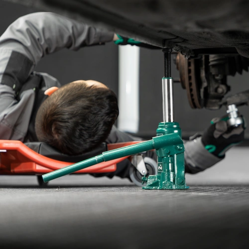 Домкрат гидравлический бутылочный, 2 т, 150-280 мм, в пласт. кейсе Сибртех по ценам производителя в Санкт-Петербурге с доставкой по всей России