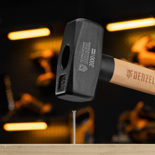 Кувалда, 2000 г, кованая головка, буковая рукоятка Denzel купить в Москве с доставкой по всей России | ProtosMarket.ru