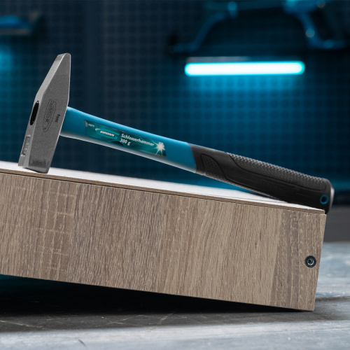 Молоток слесарный, 300 г, квадратный боек, фибергласовая обрезиненная рукоятка Gross купить в Москве с доставкой по всей России | ProtosMarket.ru