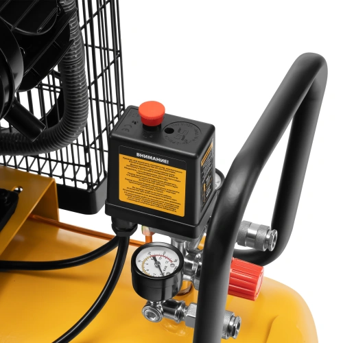 Компрессор воздушный BCV2200/100, ременный привод, 2.2 кВт, 100 литров, 370 л/мин Denzel по ценам производителя в Санкт-Петербурге с доставкой по всей России