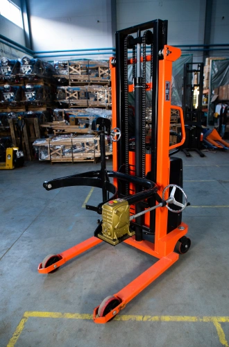 Штабелер-бочкокантователь гидравлический 0,35 т 2,5 м TOR CDT с электроподъемом по ценам производителя в Санкт-Петербурге с доставкой по всей России