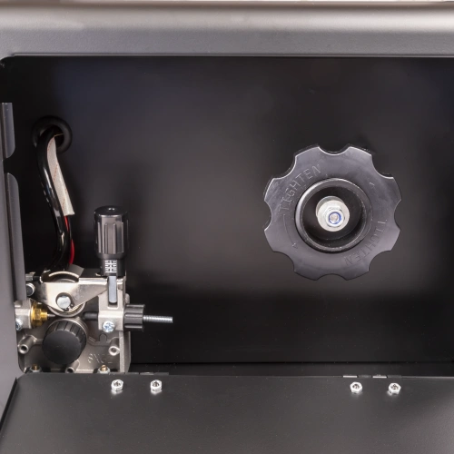 Сварочный полуавтомат EXPERT MIG 200 SYN по ценам производителя в Санкт-Петербурге с доставкой по всей России