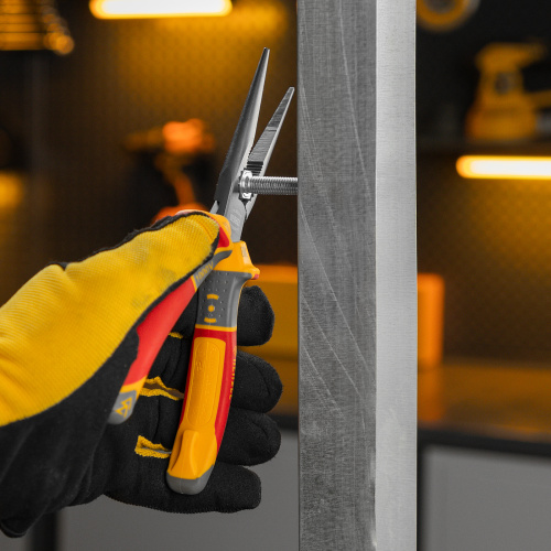 Длинногубцы прямые, диэлектрические рукоятки до 1000 В, трехкомпонентные рукоятки, 205мм Denzel купить в Москве с доставкой по всей России | ProtosMarket.ru