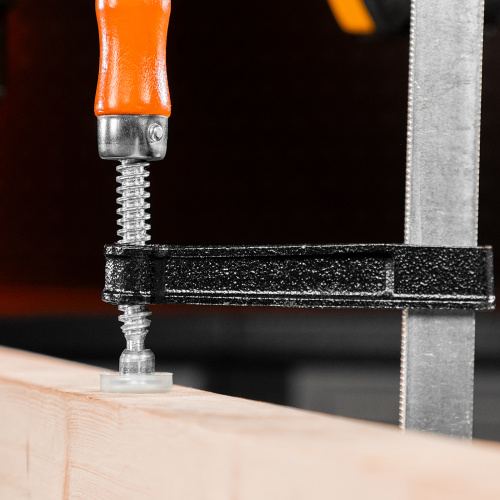 Струбцина F-образная, 300 х 80 мм Sparta купить в Москве с доставкой по всей России | ProtosMarket.ru