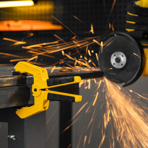 Струбцина клещеобразная, усиленная 65 х 50 мм, двухкомпонентные рукоятки Denzel по ценам производителя в Санкт-Петербурге с доставкой по всей России