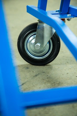 Тележка для газовых баллонов TOR ГБ-2, 2 баллона (250 пневмо колеса + 160 поворотное) по ценам производителя в Санкт-Петербурге с доставкой по всей России