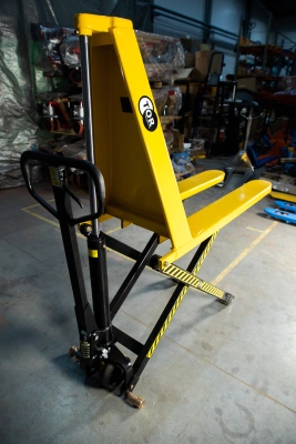 Тележка гидравлическая с ножничным подъемом 1500 кг 1150 мм полиуретановые колеса TOR HLS1500Q (Z) по ценам производителя в Санкт-Петербурге с доставкой по всей России