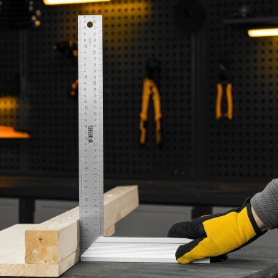 Угольник стальной 400 мм, нержавеющая сталь, градуировка, алюминиевое основание Denzel по ценам производителя в Санкт-Петербурге с доставкой по всей России