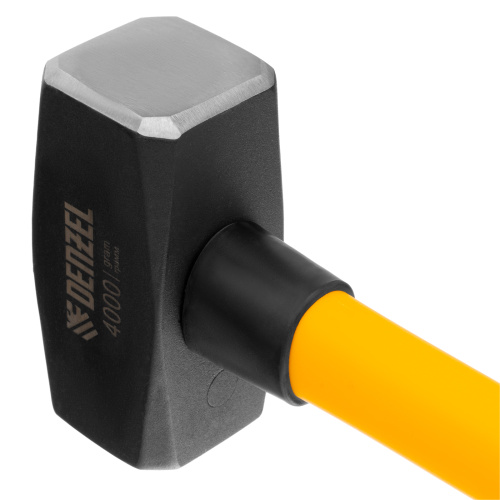 Кувалда 4000 г, кованая, фибергласовая  рукоятка c TPR покрытием, 880 мм Denzel купить в Москве с доставкой по всей России | ProtosMarket.ru