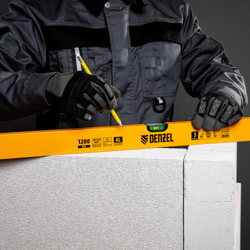 Уровень алюминиевый, 1200 мм, фрезерованный, 3 глазка Denzel купить в Москве с доставкой по всей России | ProtosMarket.ru