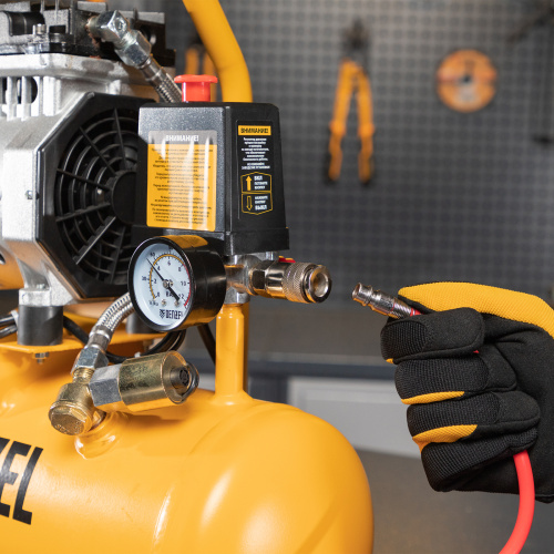 Компрессор DLS650/10 безмаслянный малошумный 650 Вт, 120 л/мин, ресивер 10 л Denzel по ценам производителя в Санкт-Петербурге с доставкой по всей России