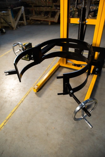 Штабелер-бочкокантователь гидравлический 0,35 т 1,94 м XILIN YTD-35 по ценам производителя в Санкт-Петербурге с доставкой по всей России