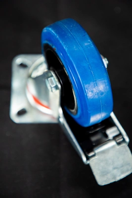 Колесо поворотное резина SRCLb 42 100 мм с тормозом (F) купить в Москве с доставкой по всей России | ProtosMarket.ru