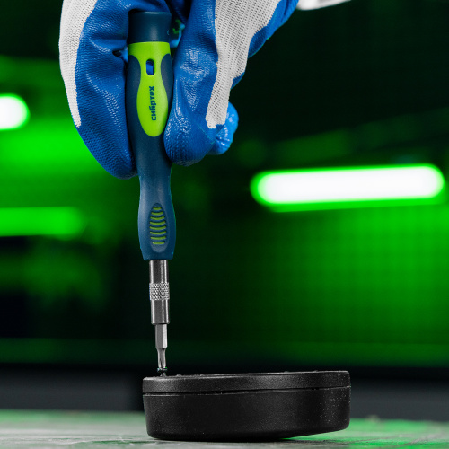 Отвертки реверсивные с набором бит и торцевыми головками, 41 шт, CrV Сибртех купить в Москве с доставкой по всей России | ProtosMarket.ru