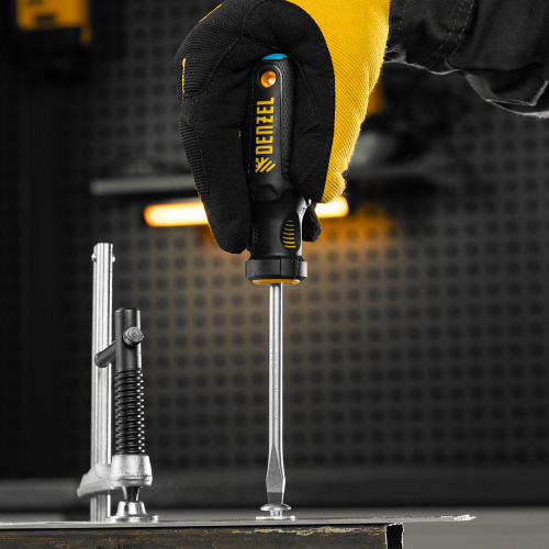 Отвертка, SL6x100 мм, S2, 3к рукоятка Denzel по ценам производителя в Санкт-Петербурге с доставкой по всей России