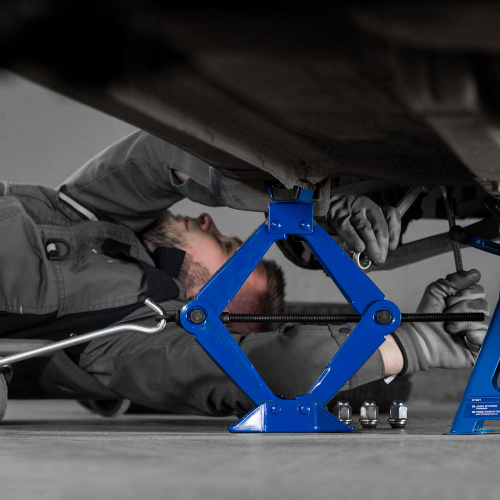 Ромбовый домкрат, 1.5 т, 110-360 мм Stels купить в Москве с доставкой по всей России | ProtosMarket.ru