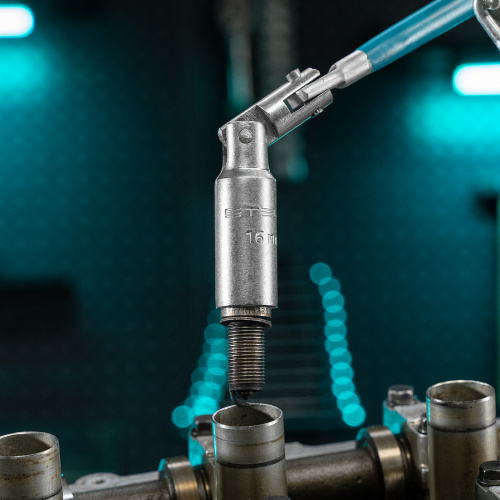 Ключ свечной карданный 16 х 250 мм Stels купить в Москве с доставкой по всей России | ProtosMarket.ru