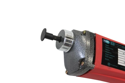 Электропривод портативный глубинного вибратора для бетона 0,8 кВт TOR ZТ-800-C по ценам производителя в Санкт-Петербурге с доставкой по всей России