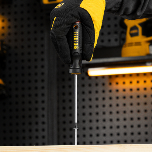 Отвертка, PH1х100 мм, S2, 3к рукоятка Denzel по ценам производителя в Санкт-Петербурге с доставкой по всей России