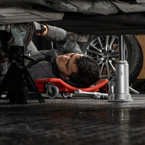 Домкрат гидравлический бутылочный, 3 т, высота подъема 194-372 мм, в пластиковый кейсе Matrix по ценам производителя в Санкт-Петербурге с доставкой по всей России