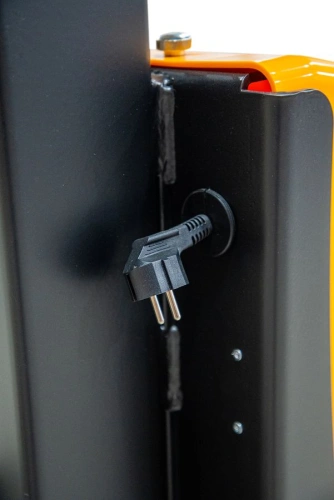 Штабелер самоходный 1,2 т 3,0 м TOR CQDA1230-EL 24/65 В/Ач (сопровождаемый) по ценам производителя в Санкт-Петербурге с доставкой по всей России