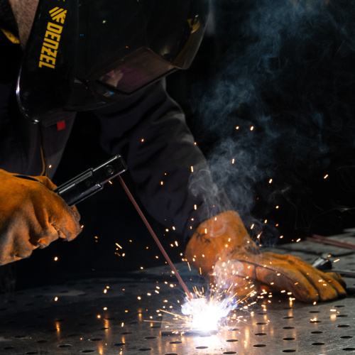 Аппарат инвертор. полуавтомат. cварки IMIG-185SDR, 180 А, ПВ 60%, катушка 5 кг Denzel по ценам производителя в Санкт-Петербурге с доставкой по всей России