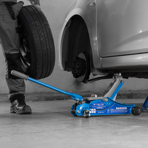 Домкрат гидравлический подкатной, поворотная рукоятка, 2 т, Low Profile, 100-350 мм Stels по ценам производителя в Санкт-Петербурге с доставкой по всей России