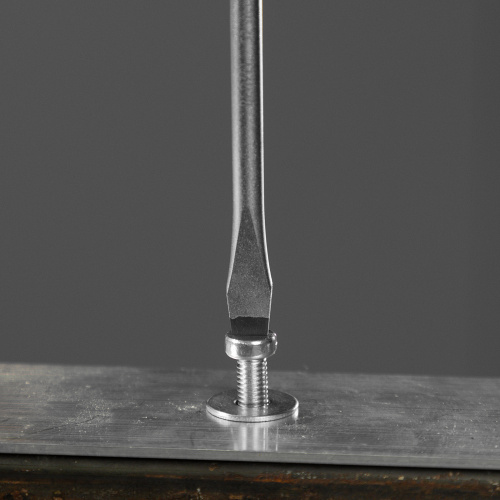 Отвертка, SL5x100 мм, S2, 3к рукоятка Denzel по ценам производителя в Санкт-Петербурге с доставкой по всей России