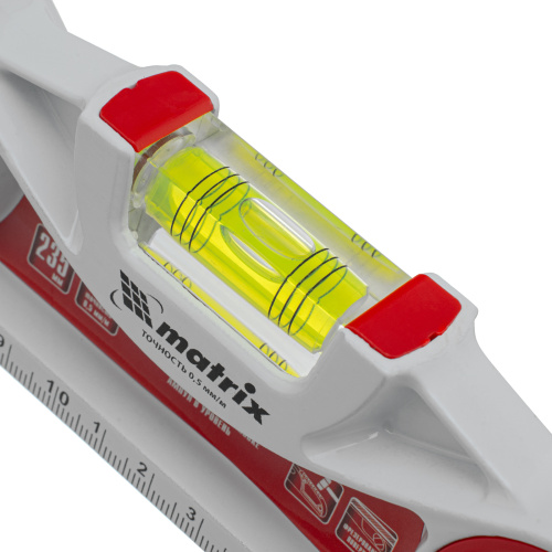 Уровень алюминиевый литой, фрезерованный, 3 глазка, две ударные площадки, 235 мм Matrix по ценам производителя в Санкт-Петербурге с доставкой по всей России