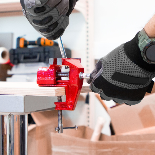 Тиски, 75 мм, крепление для стола Sparta по ценам производителя в Санкт-Петербурге с доставкой по всей России