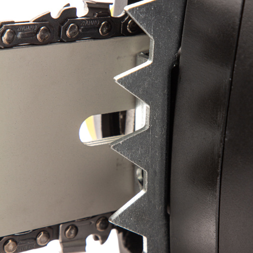 Пила цепная электрическая EDS-2000, 2 кВт,продольная, шина 40 см, шаг 3/8, паз 1.3 мм, 56 звеньев Denzel купить в Москве с доставкой по всей России | ProtosMarket.ru