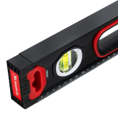 Уровень алюминиевый, усиленный, фрезерованный, 3 глазка, двухкомпонентные рукоятки, 600 мм Matrix по ценам производителя в Санкт-Петербурге с доставкой по всей России