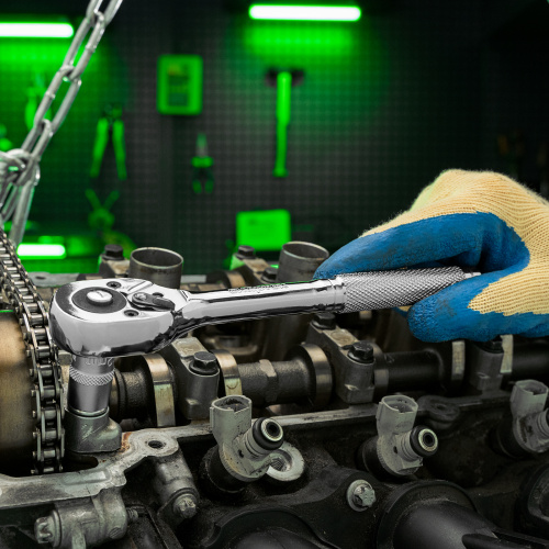 Ключ-трещотка 3/8", 45 зубьев, цельнометаллический, с быстрым сбросом, CrV, хром Сибртех по ценам производителя в Санкт-Петербурге с доставкой по всей России