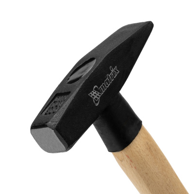 Молоток слесарный, 300 г, квадратный боек, деревянная рукоятка Matrix купить в Москве с доставкой по всей России | ProtosMarket.ru