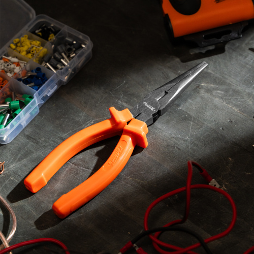 Длинногубцы прямые Classic, 180 мм, шлифованные, пластмассовые рукоятки Sparta купить в Москве с доставкой по всей России | ProtosMarket.ru