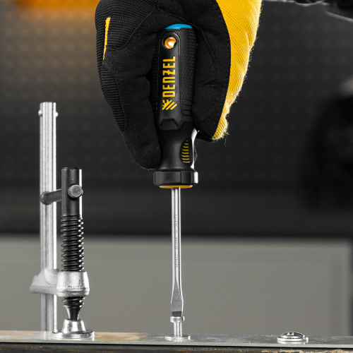 Отвертка, SL5x75 мм, S2, 3к рукоятка Denzel по ценам производителя в Санкт-Петербурге с доставкой по всей России