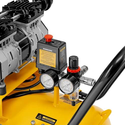 Компрессор безмасляный, малошумный DLS 1800/100,1800 Вт, 3x600, 100 л, 345 л/мин Denzel по ценам производителя в Санкт-Петербурге с доставкой по всей России