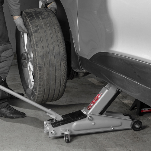 Домкрат гидравлический подкатный, 3 т, высота подъема 130-410 мм Matrix по ценам производителя в Санкт-Петербурге с доставкой по всей России