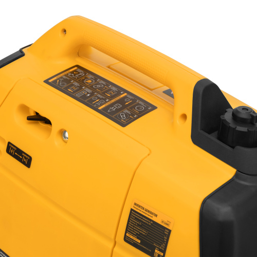 Генератор инверторный GT-2200iS, 2.2 кВт, 230 В, бак 4 л, закрытый корпус, ручной старт Denzel по ценам производителя в Санкт-Петербурге с доставкой по всей России