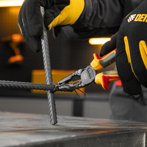 Плоскогубцы комбинированные, диэлектрические трехкомпонентные рукоятки до 1000 В, 180 мм Denzel купить в Москве с доставкой по всей России | ProtosMarket.ru