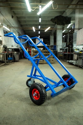 Тележка для газовых баллонов TOR ГБ-2, 2 баллона (250 пневмо колеса + 160 поворотное) по ценам производителя в Санкт-Петербурге с доставкой по всей России