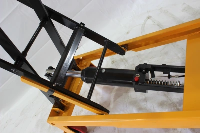 Стол подъемный передвижной 300 кг 340-900 мм (855х500 мм) XILIN SP300А по ценам производителя в Санкт-Петербурге с доставкой по всей России