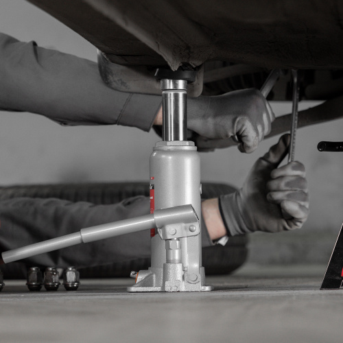 Домкрат гидравлический бутылочный, 6 т, h подъема 216-413 мм Matrix по ценам производителя в Санкт-Петербурге с доставкой по всей России