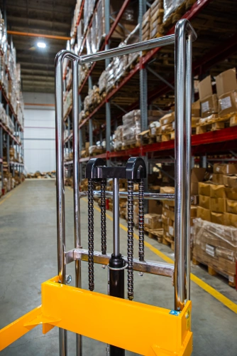 Штабелер гидравлический 0,4 т 1,5 м TOR PF4150R для рулонов по ценам производителя в Санкт-Петербурге с доставкой по всей России