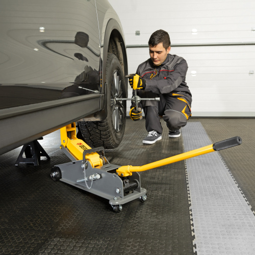 Домкрат гидравлический подкатной с фиксатором, 3 т, 190-532 мм, SUV/ Denzel по ценам производителя в Санкт-Петербурге с доставкой по всей России