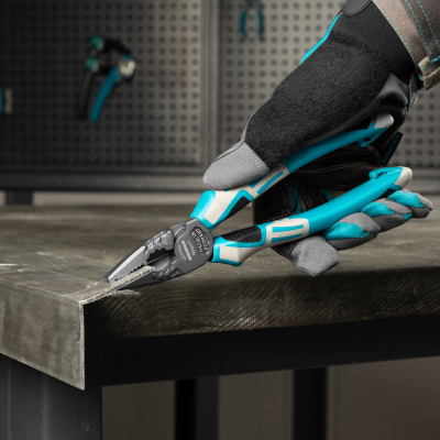 Плоскогубцы комбинированные 205 мм, трехкомпонентные рукоятки Gross по ценам производителя в Санкт-Петербурге с доставкой по всей России