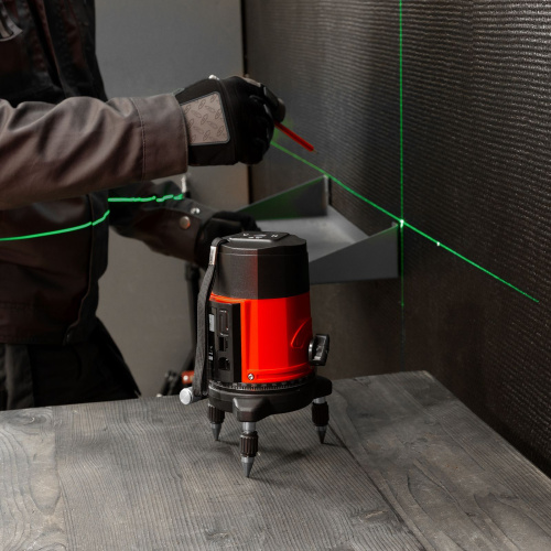 Лазерный уровень CRX-30G, 30 м, зеленый луч, батарейки, резьба 5/8" MTX по ценам производителя в Санкт-Петербурге с доставкой по всей России