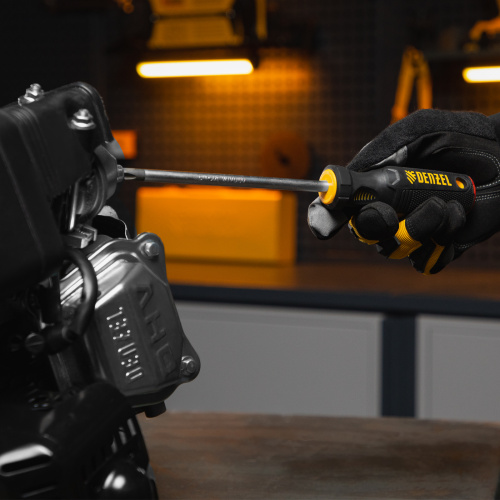 Отвертка PH3х150 мм, CrV, трехкомпонентная рукоятка Denzel по ценам производителя в Санкт-Петербурге с доставкой по всей России